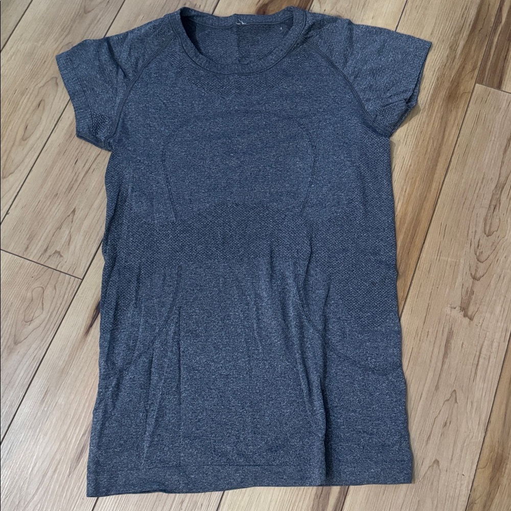 Lululemon Swiftly Tech Short Sleeve
